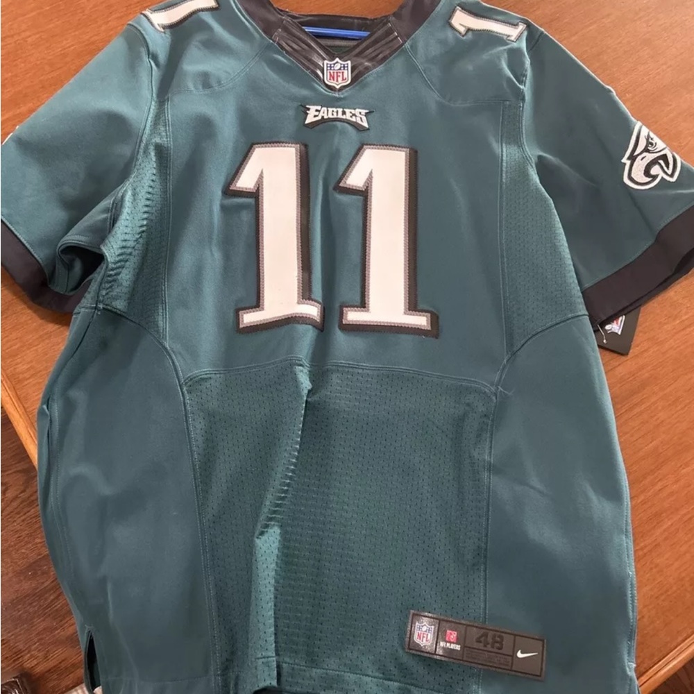 Carson Wentz signed Nike Philadelphia Eagles Green Jersey